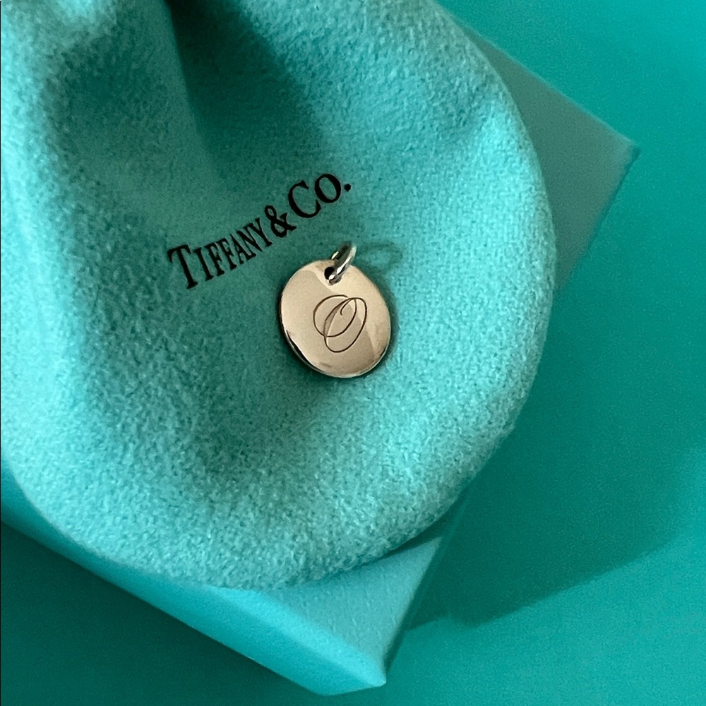 100% Authentic Tiffany & Co. Sterling Silver NOTES Charm “O” - new
